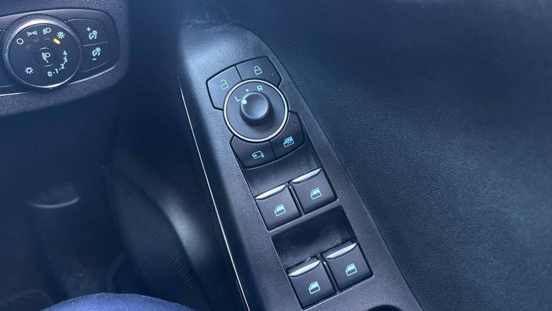 Ford Puma 1.0 EcoBoost Hybrid mHEV Titanium 5dr Petrol Hatchback